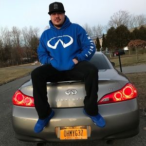 Meet your Posher, Christopher